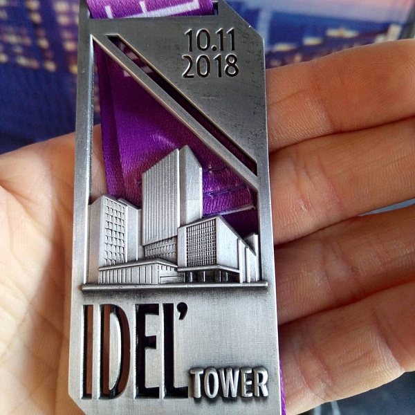 Медали для забега на небоскрёб IDEL Tower